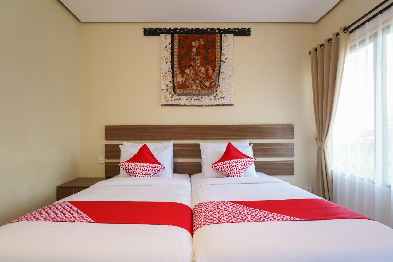Hotel Oyo 1992 China Town Bali